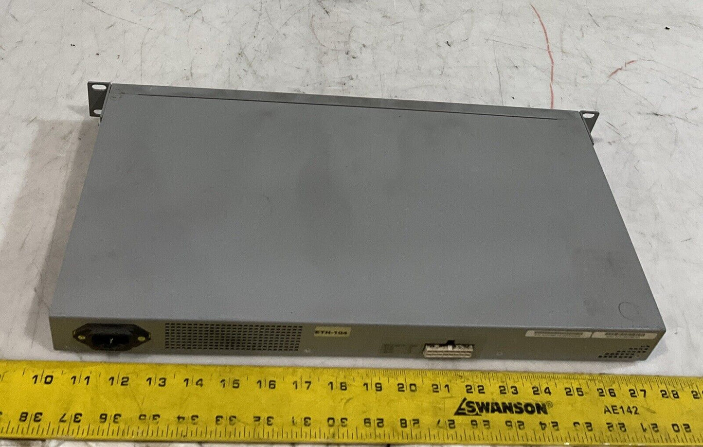 ALLIED TELESYN AT-8024M 10BASE-T 100BASE -TX FAST ETHERNET SWITCH 240VAC T9A