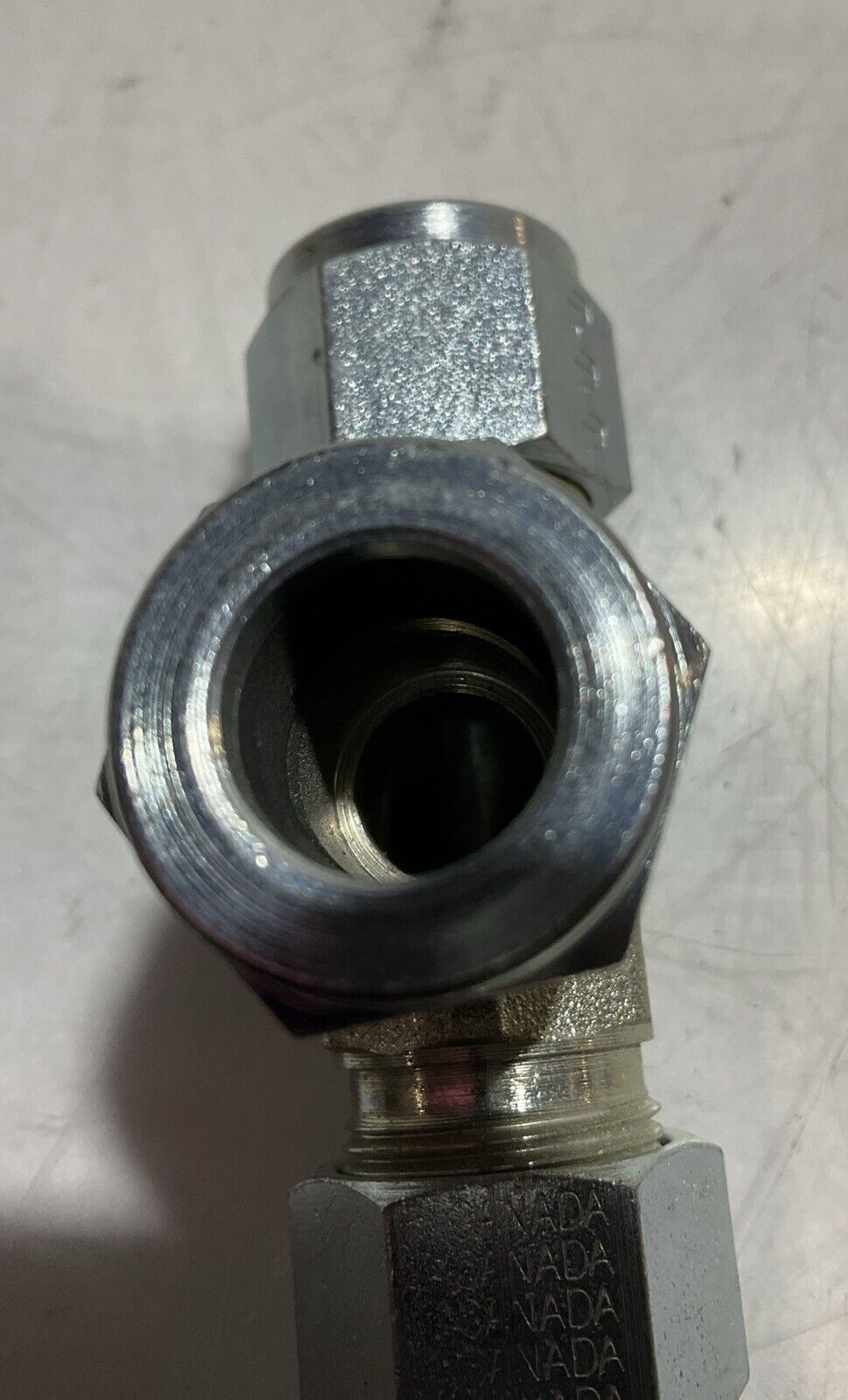 PARKER HANNIFIN 888JBZS CPI INCH TUBE UNION TEE 1/2”COMP CAD LOT OF 41 K9S
