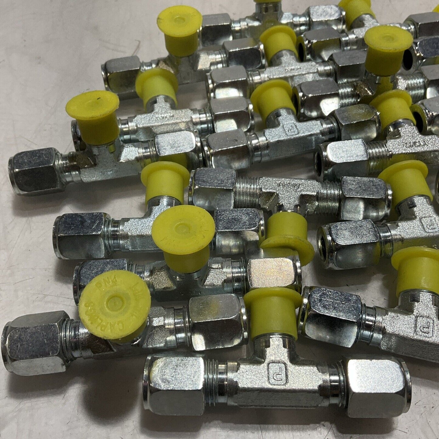PARKER 6SBU-S FERULOK BRANCH PIPE TEE TUBE CONNECTION LOT OF 32 K9S