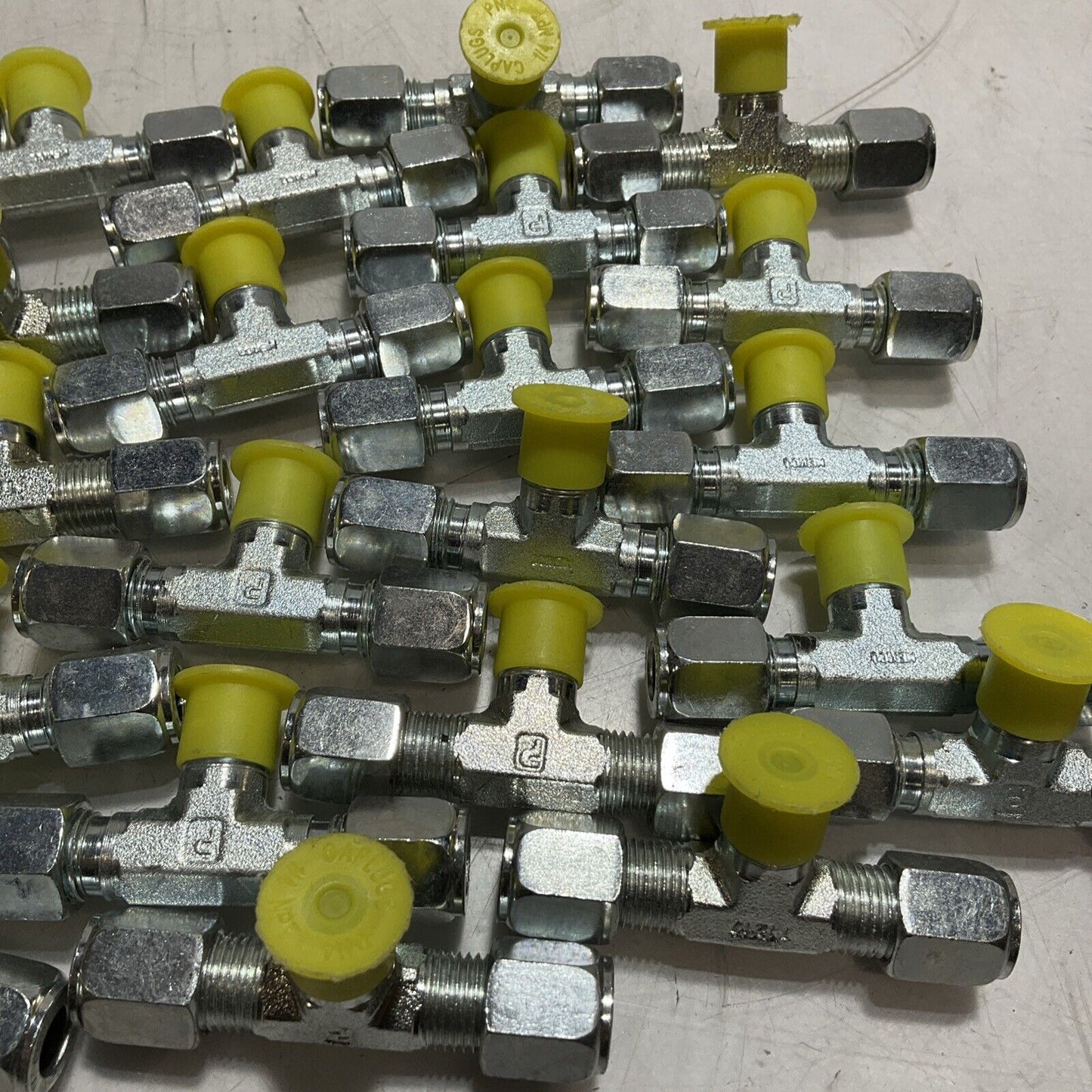 PARKER 6SBU-S FERULOK BRANCH PIPE TEE TUBE CONNECTION LOT OF 32 K9S