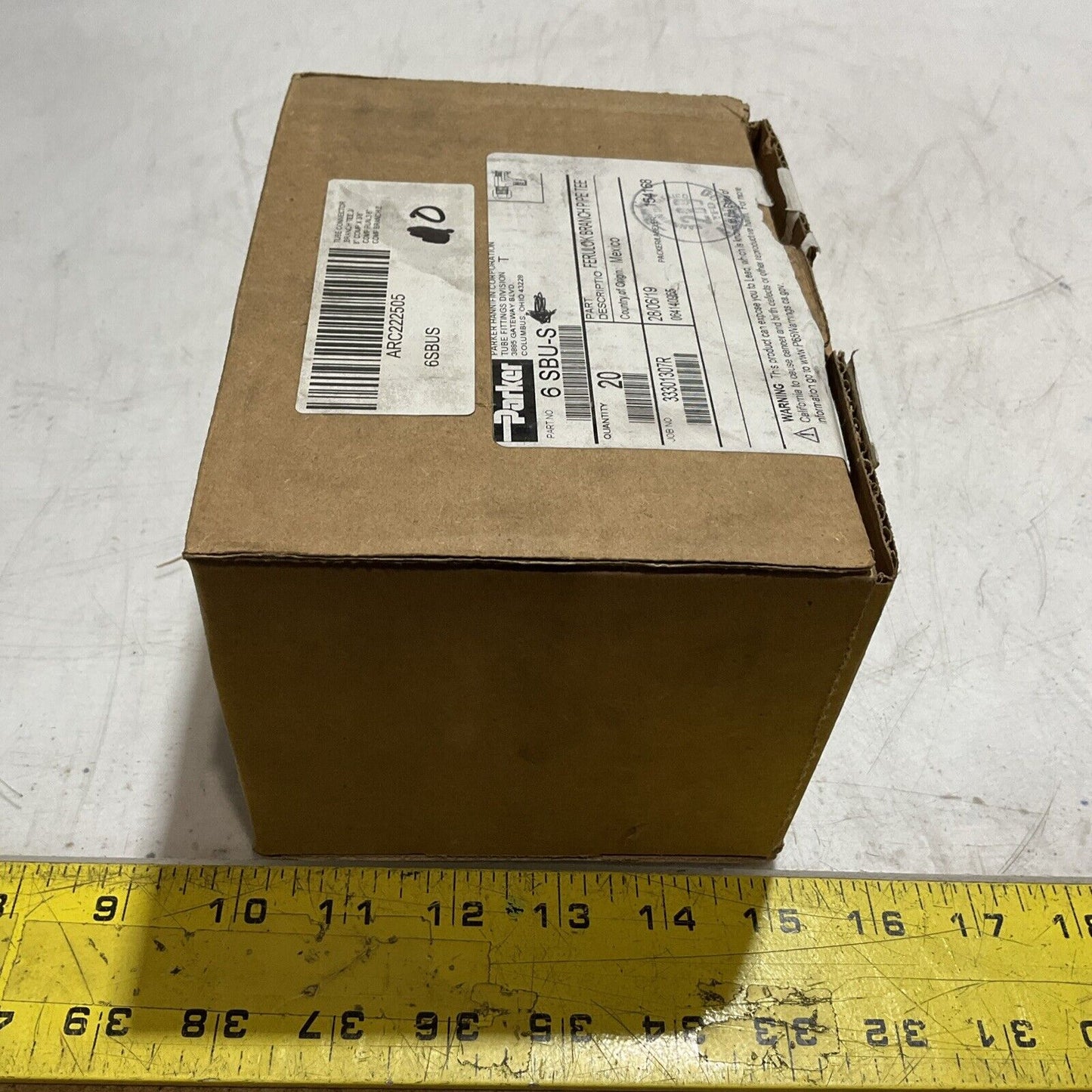 PARKER 6SBU-S FERULOK BRANCH PIPE TEE TUBE CONNECTION LOT OF 32 K9S