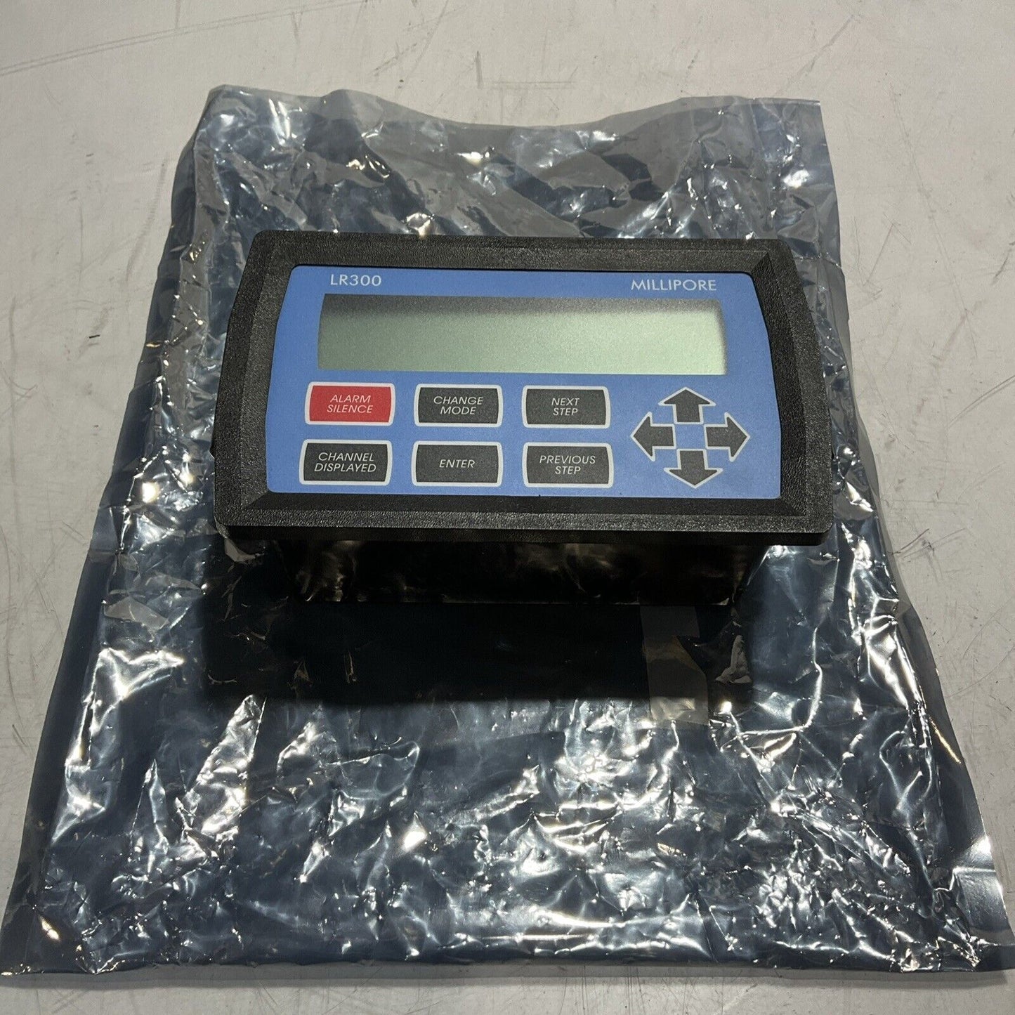 MILLIPORE LR3004100 6399901 CHANNEL DISPLAY CONTROLLER U3S