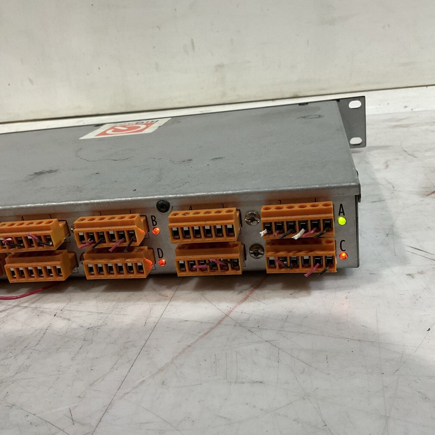 HIQNET LONDON BSS BLUE-80-4X12-U SIGNAL PROCESSOR LOCATOR 240VAC 50/60HZ T9A