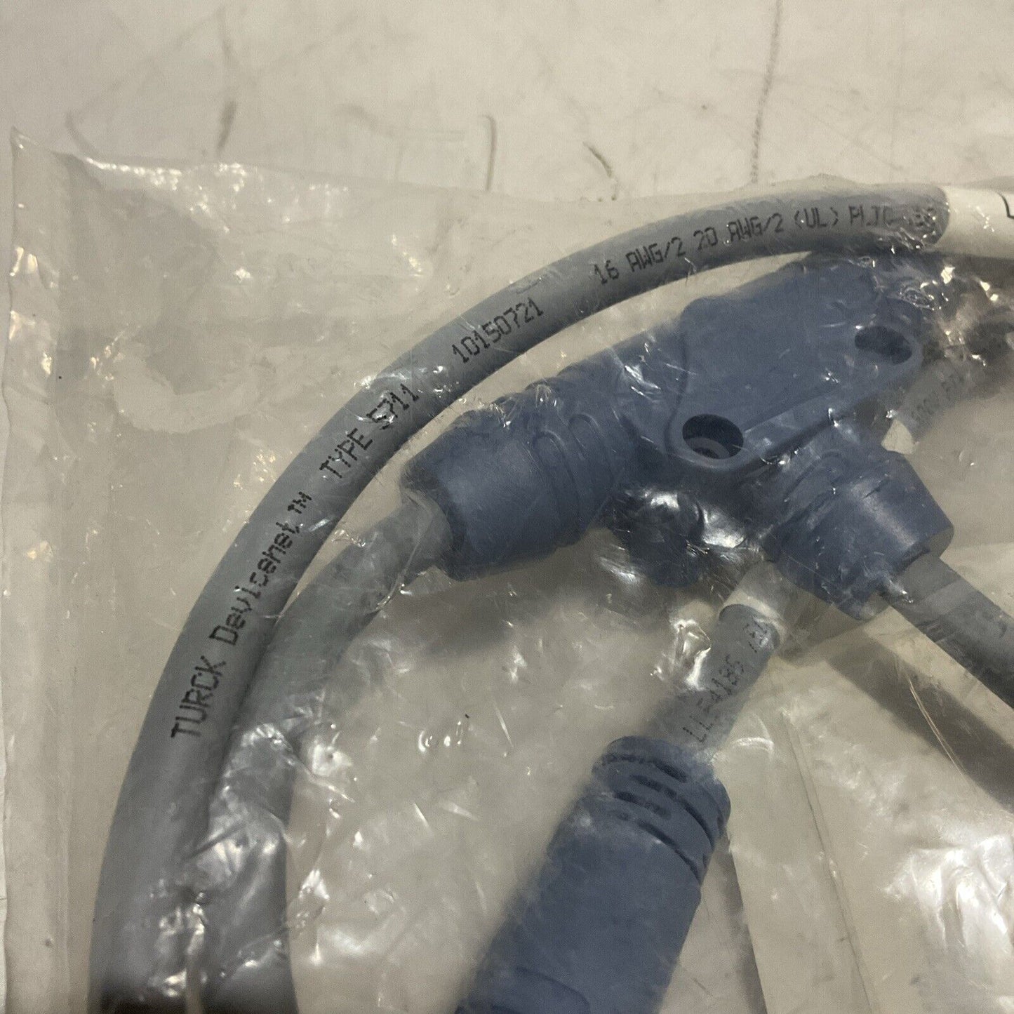 TURCK CABLE ASSEMBLY W555, CAN BUS AWM 80C , 300V 3910V U3S