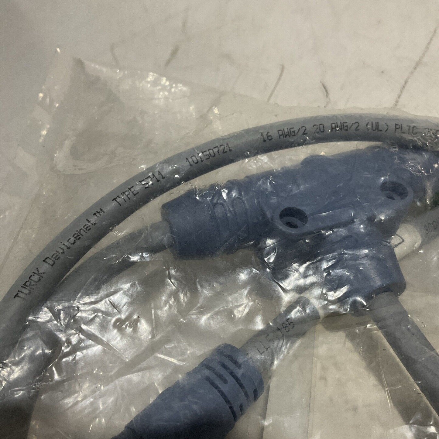 TURCK CABLE ASSEMBLY W555, CAN BUS AWM 80C , 300V 3910V U3S
