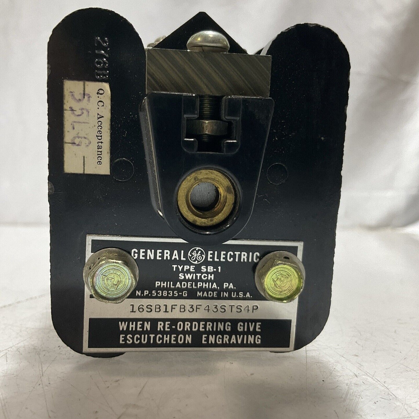 GENERAL ELECTRIC 16SB 1GB3C69LTS3P AUXILIARY SWGEAR CONTROL SWITCH TYPE SB-1 373