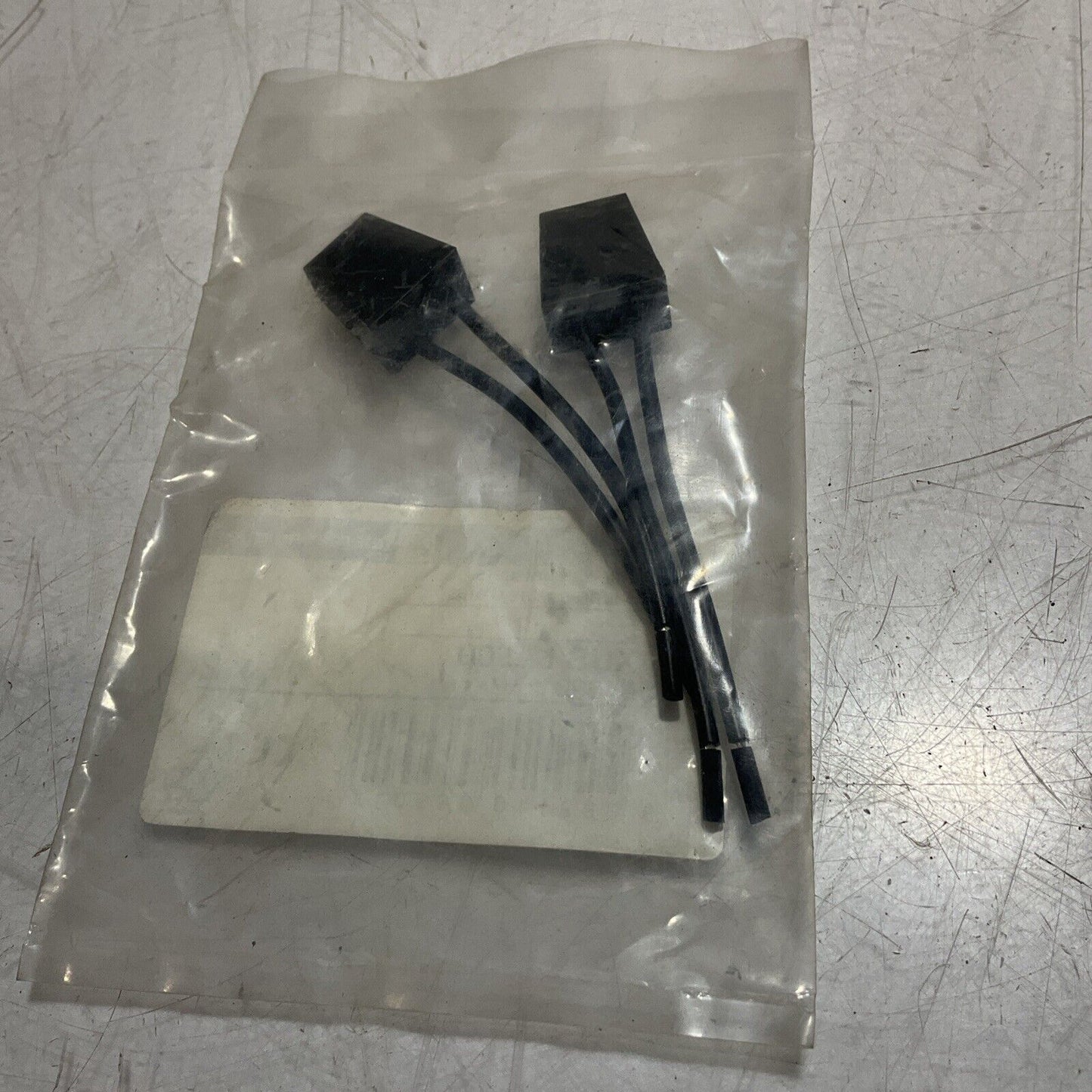 TELEMECANIQUE XUS LZ500 046901 ARCS SUPPRESSOR 30VDC U3S