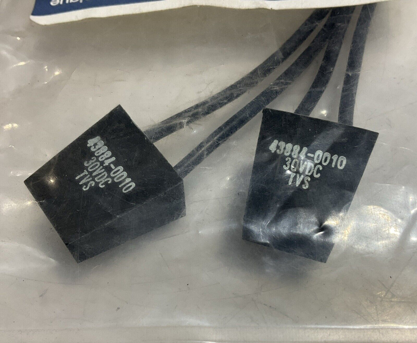 TELEMECANIQUE XUS LZ500 046901 ARCS SUPPRESSOR 30VDC U3S