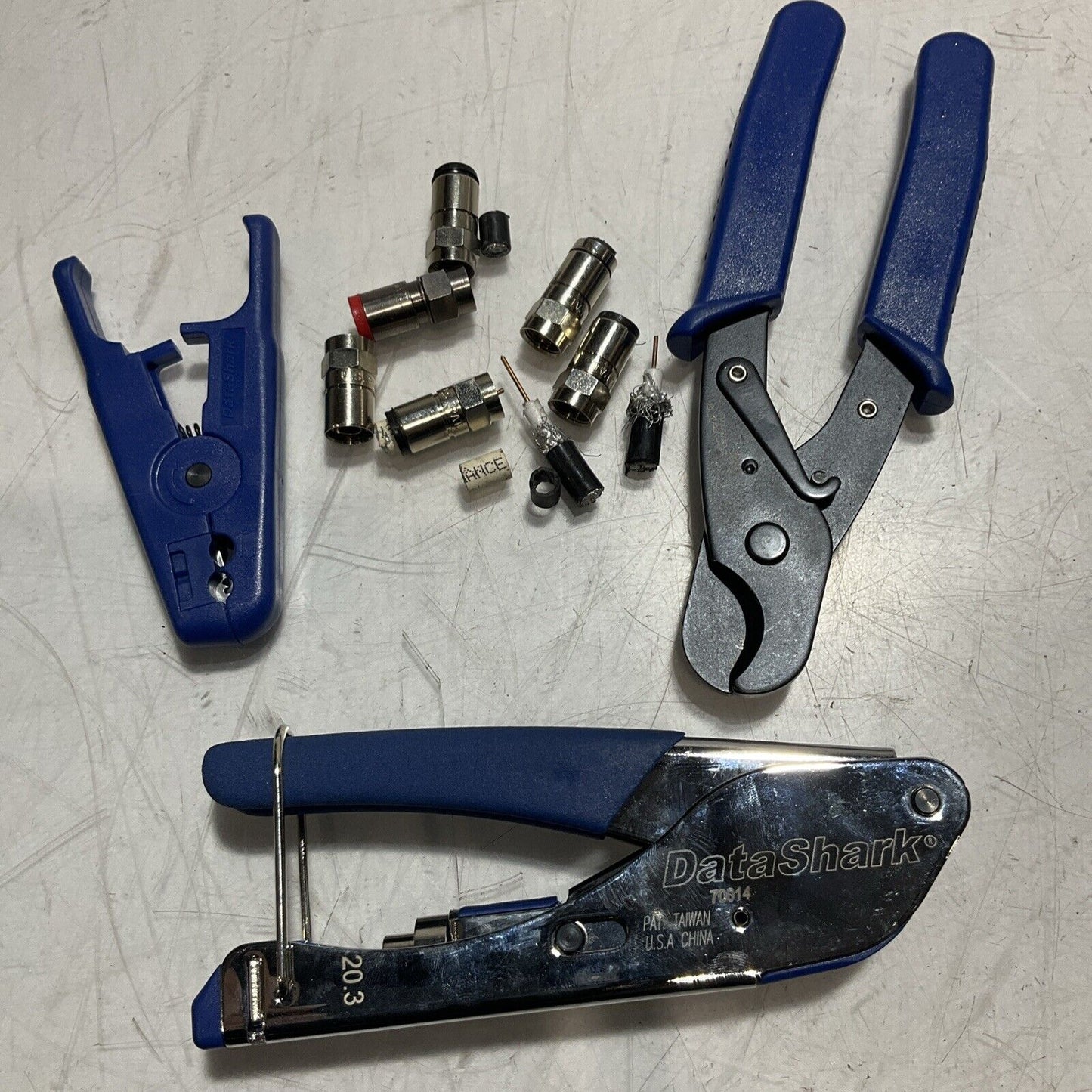 DATA-SHARK 70014- 70001 TEMPO COMMUNICATIONS COAX CRIMPER 3 PIECES TOOL KIT U3S