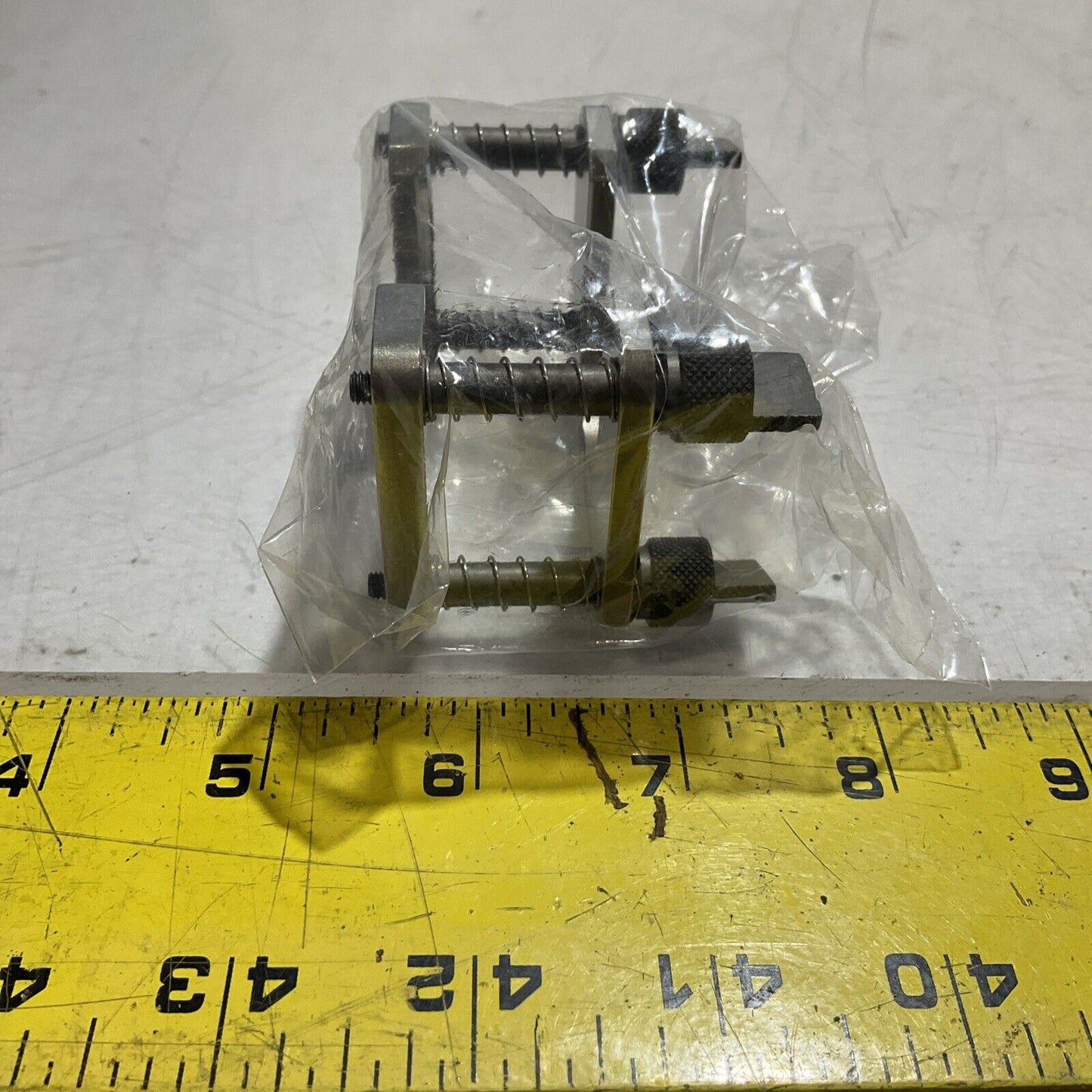 TOKYO ELECTRON DS2187-320540-11/W0289 QUARTZ CLAMP U3S