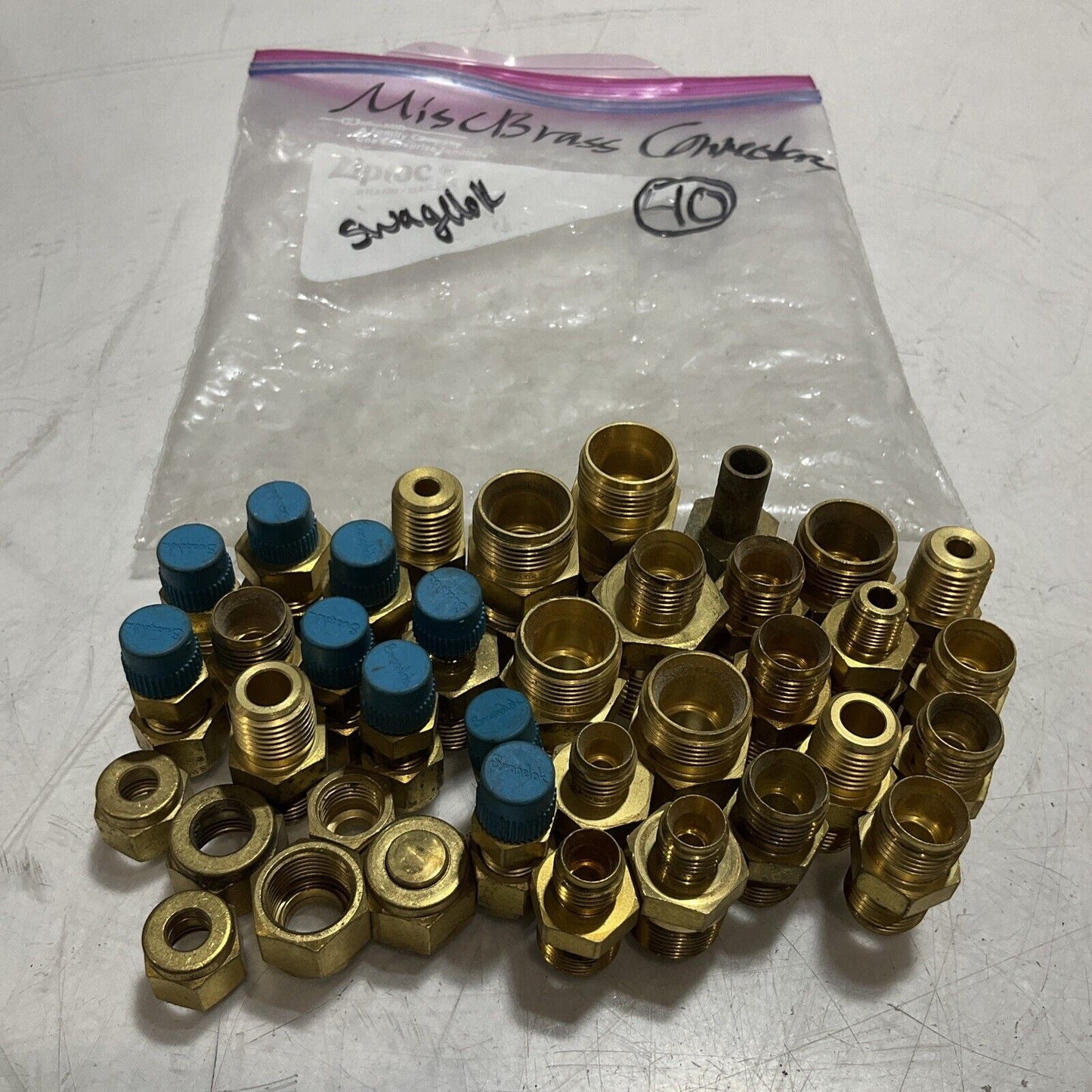 SWAGELOK (NPN) STAINLESS STEEL MISCELLANEOUS BRASS FITTINGS CONNECTOR QTY 40 476