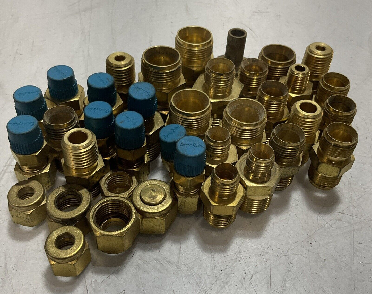 SWAGELOK (NPN) STAINLESS STEEL MISCELLANEOUS BRASS FITTINGS CONNECTOR QTY 40 476
