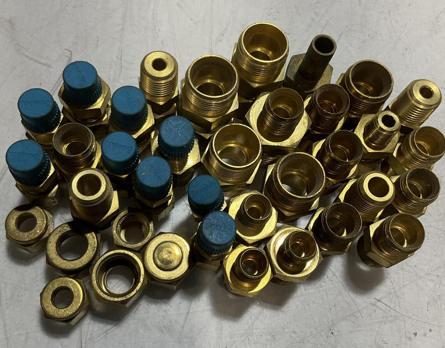 SWAGELOK (NPN) STAINLESS STEEL MISCELLANEOUS BRASS FITTINGS CONNECTOR QTY 40 476