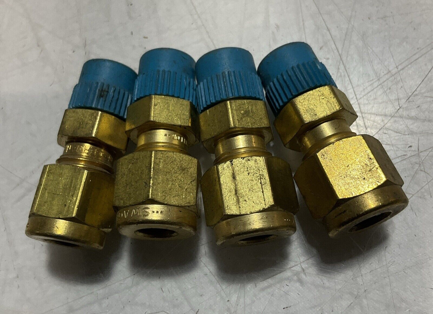 SWAGELOK (NPN) STAINLESS STEEL MISCELLANEOUS BRASS FITTINGS CONNECTOR QTY 40 476