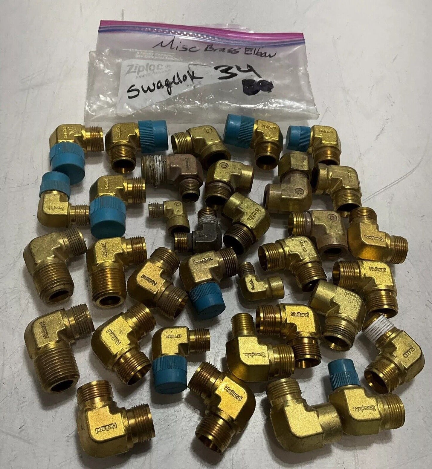 SWAGELOK (NPN) MISCELLANEOUS BRASS ELBOW TUBE FITTING CONNECTOR QTY 34 476