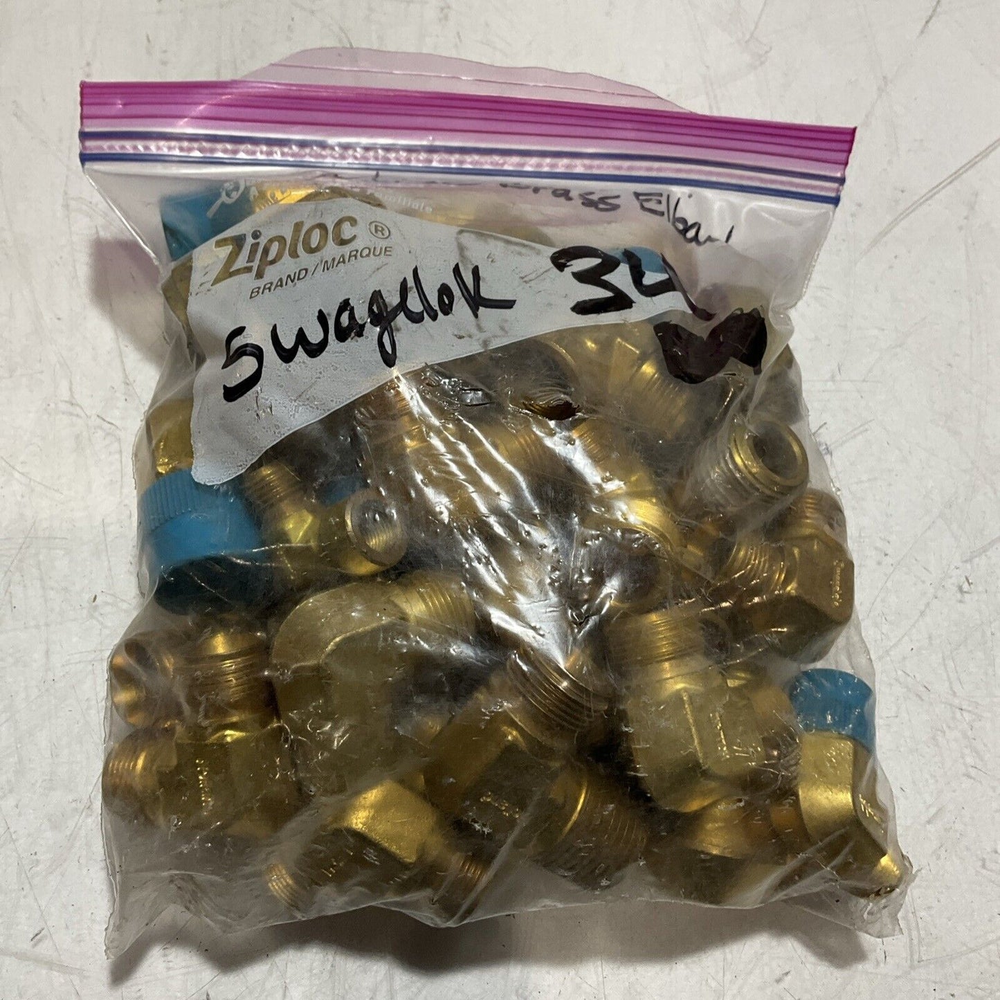 SWAGELOK (NPN) MISCELLANEOUS BRASS ELBOW TUBE FITTING CONNECTOR QTY 34 476