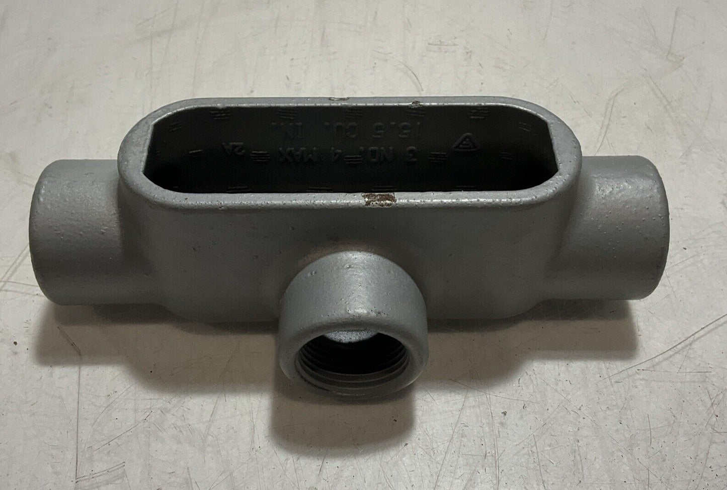 APPLETON FM7 1/27 /370 OZ/GENEY FORM 7 GIDNEY CONDUIT BODY WITH 1 COVER 222