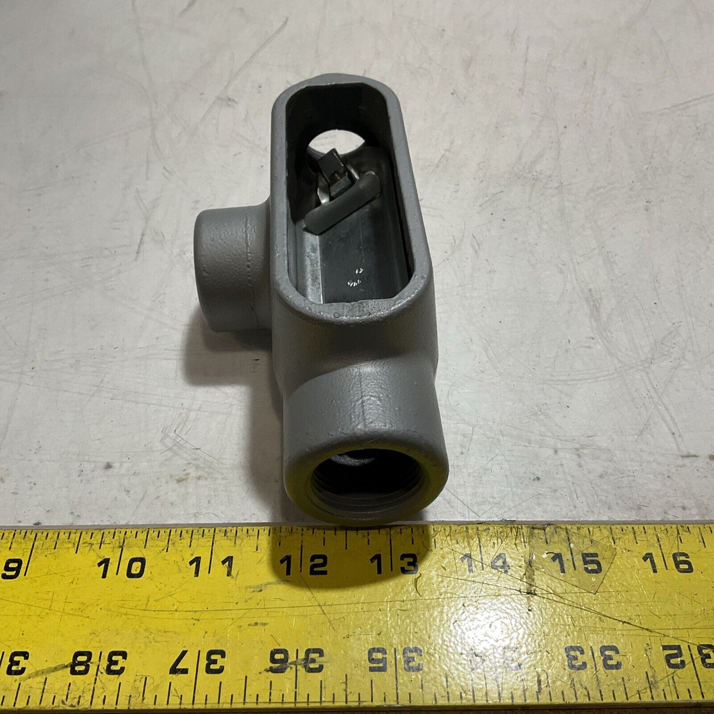APPLETON FM7 1/27 /370 OZ/GENEY FORM 7 GIDNEY CONDUIT BODY WITH 1 COVER 222