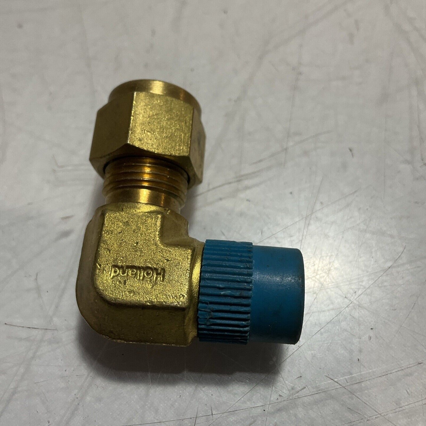SWAGELOK (NPN) MISCELLANEOUS BRASS ELBOW TUBE ADAPTOR CONNECTOR QTY 36 476