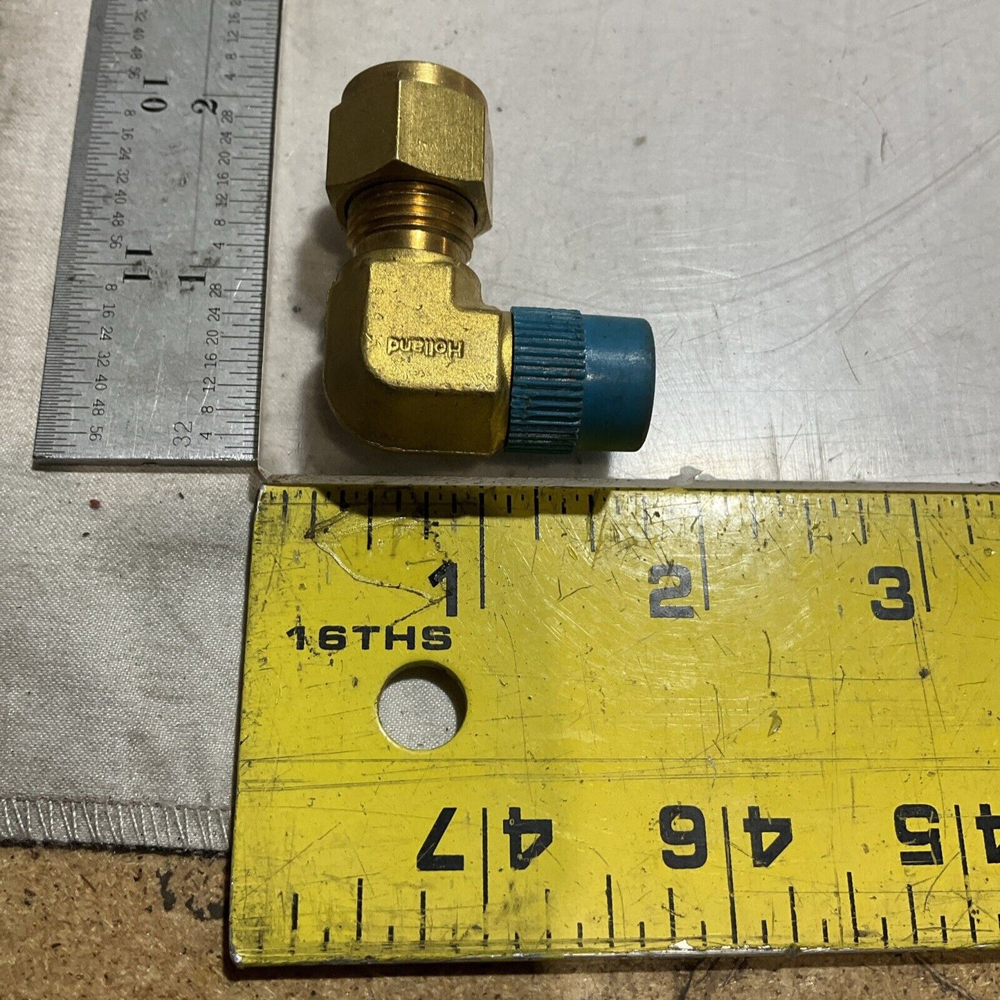 SWAGELOK (NPN) MISCELLANEOUS BRASS ELBOW TUBE ADAPTOR CONNECTOR QTY 36 476