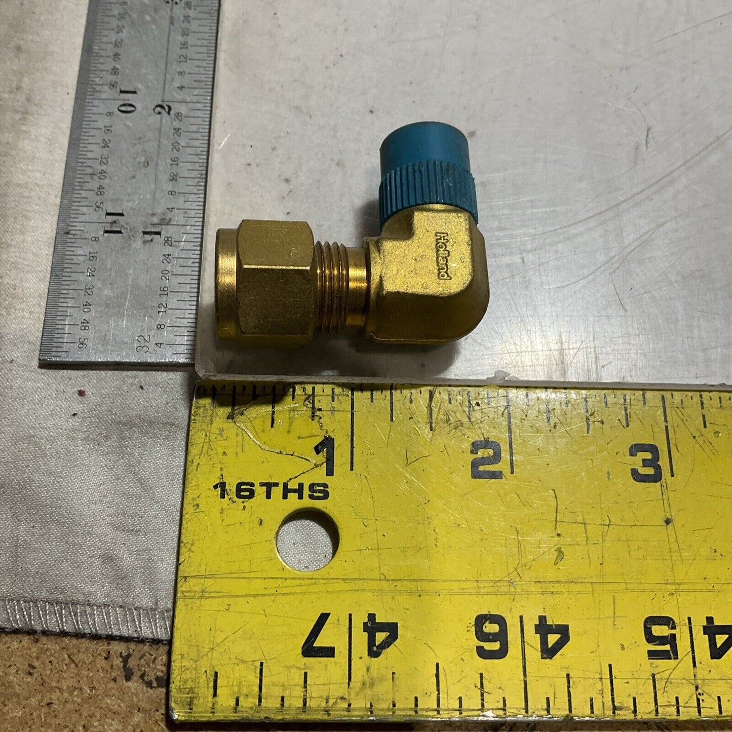SWAGELOK (NPN) MISCELLANEOUS BRASS ELBOW TUBE ADAPTOR CONNECTOR QTY 36 476