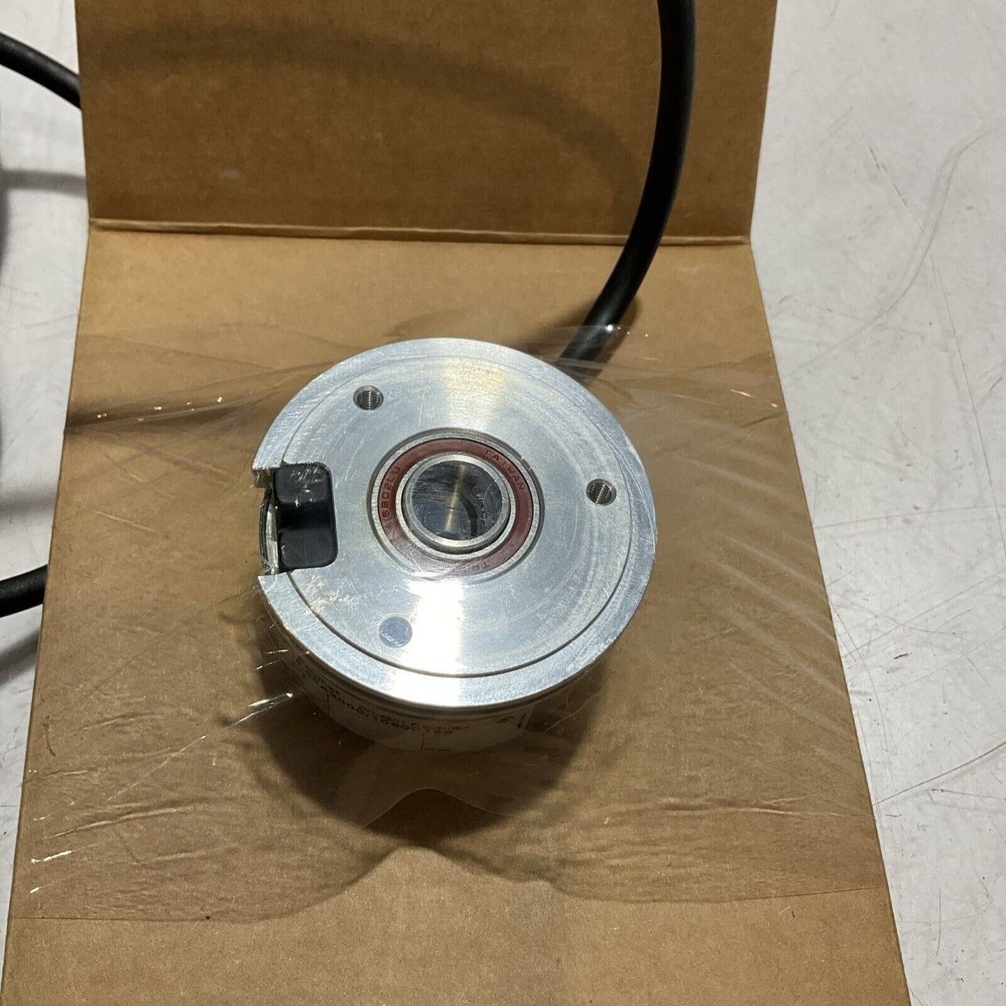 BAUMER BHF 16.05A2000/10600158 CH-8501 FRAUENFELD WIRED ENCODER ASSY W455 U3S