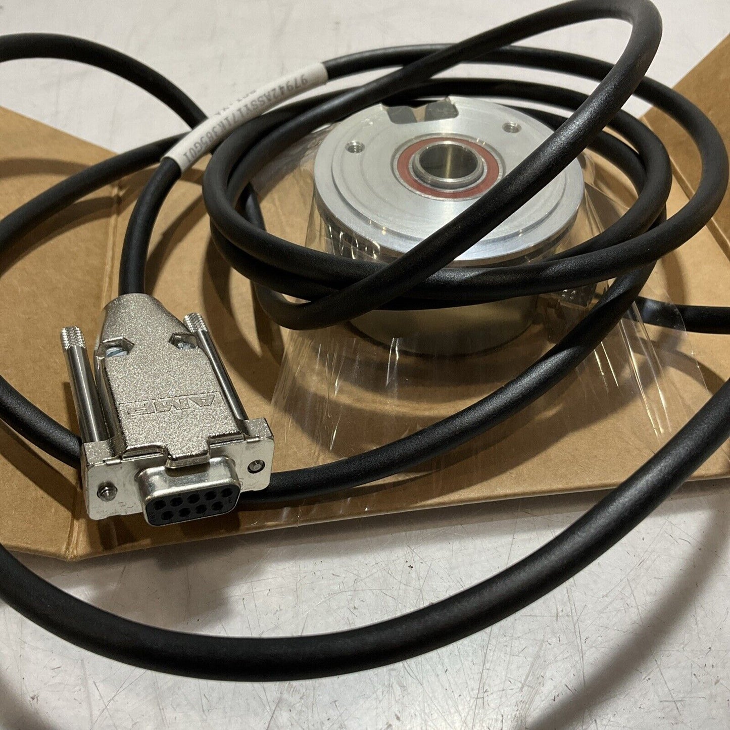 BAUMER BHF 16.05A2000/10600158 CH-8501 FRAUENFELD WIRED ENCODER ASSY W455 U3S