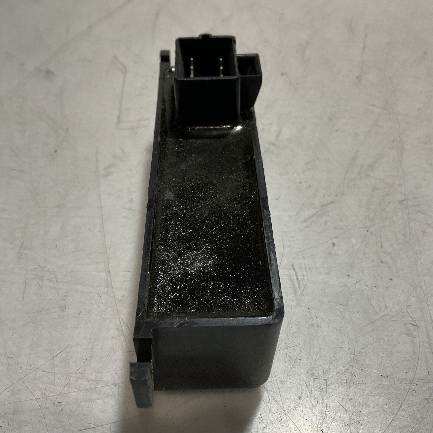 INTERNATIONAL 3569862C1 CONTROL MODULE ALARM 12.1 U3S