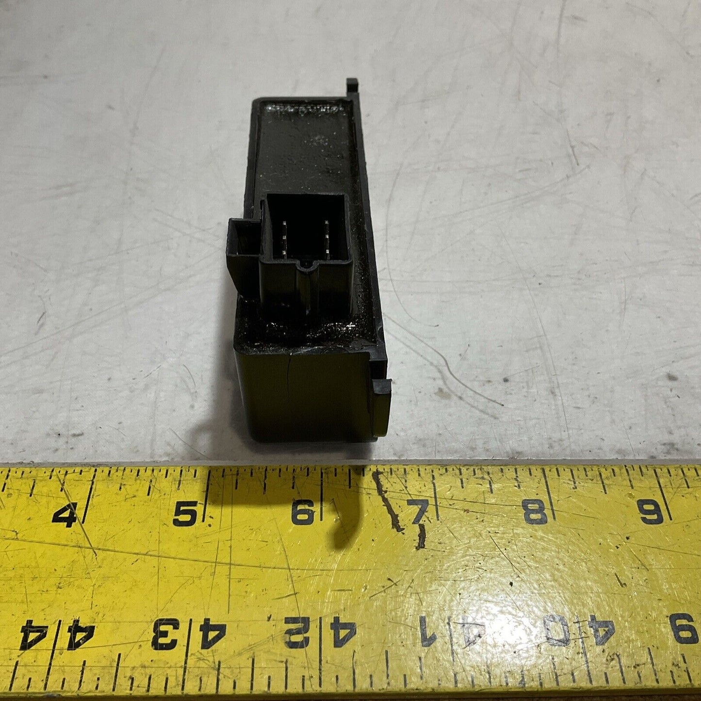 INTERNATIONAL 3569862C1 CONTROL MODULE ALARM 12.1 U3S