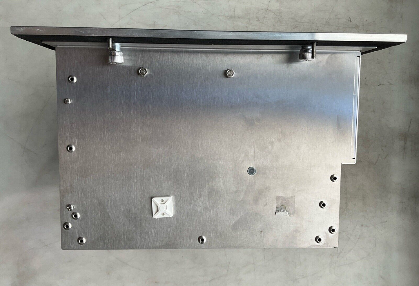 BECKHOFF C3620-0040 BUILT-IN PANEL PC FOR CONTROL CABINET 100-240V 50-60HZ 6-3A