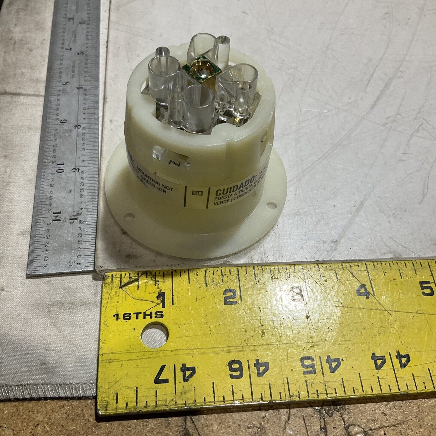 HUBBELL HBL2515 FLANGED INLET 20A 3PHASE 120/208V INSULGRIP TWIST- LOCK U3S