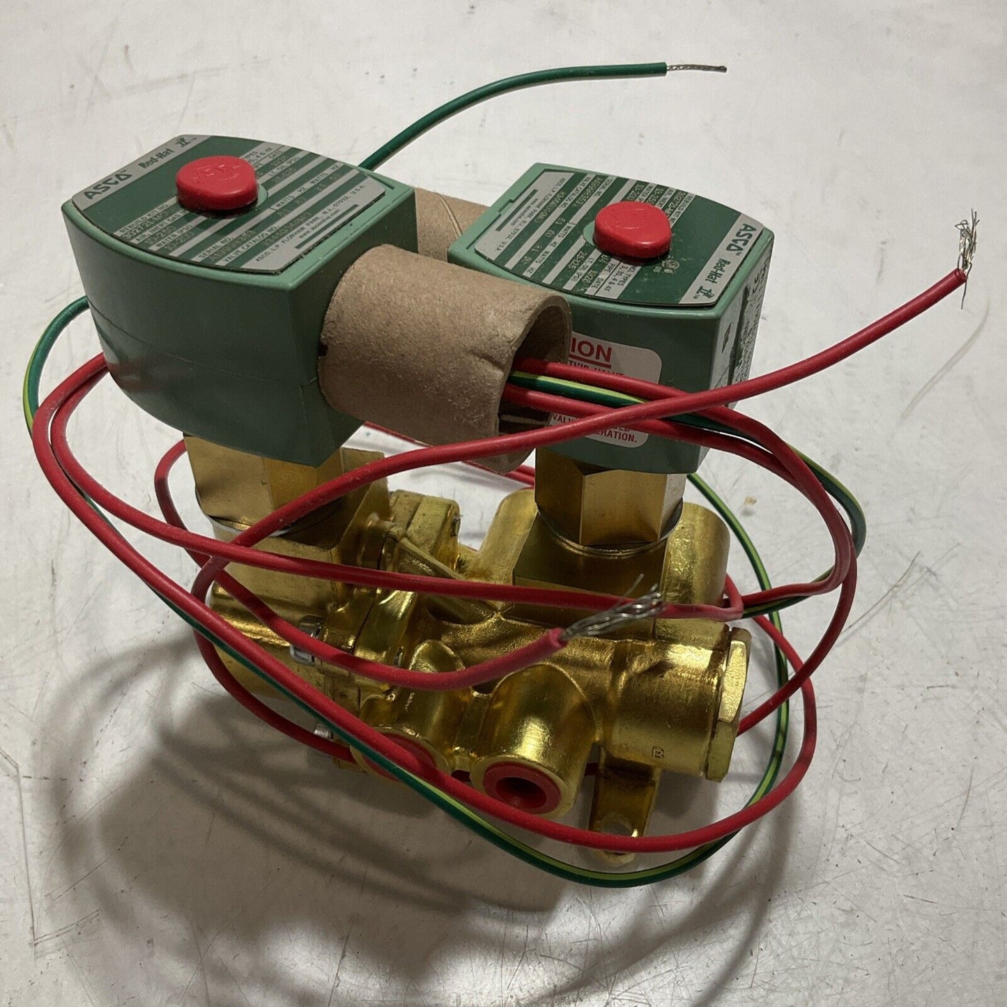 ASCO RED HAT 8344G044MO DUAL SOLENOID VALVE 125PSI 60 WATTS 373