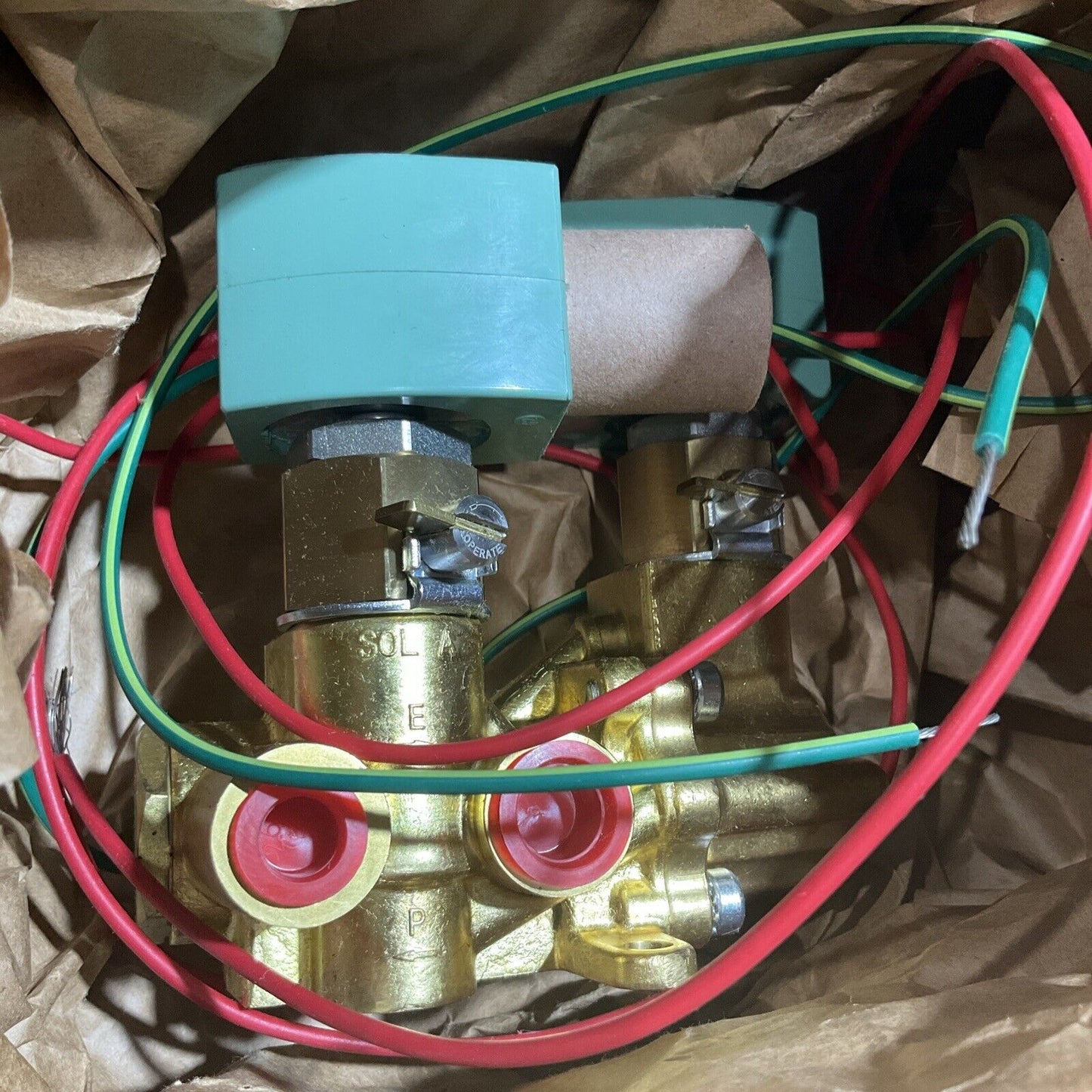 ASCO RED HAT 8344G044MO DUAL SOLENOID VALVE 125PSI 60 WATTS 373
