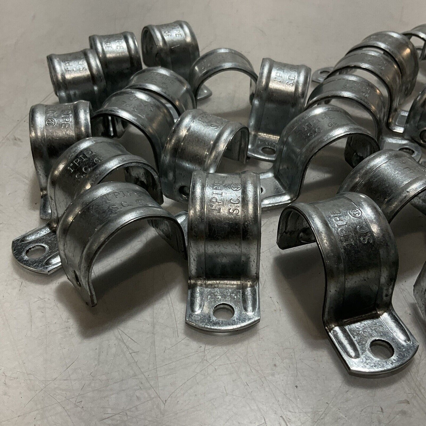 THOMAS&BETTS STEEL CITY HS 103 GALVANIZED STEEL SNAP STRAPS QTY 25 PEICES 222