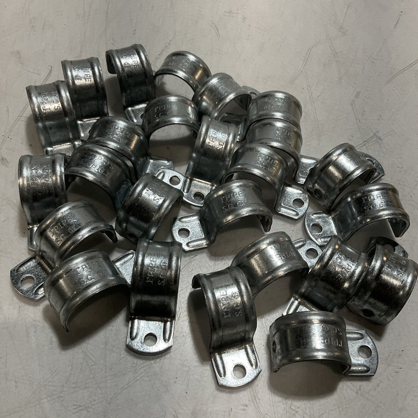 THOMAS&BETTS STEEL CITY HS 103 GALVANIZED STEEL SNAP STRAPS QTY 25 PEICES 222