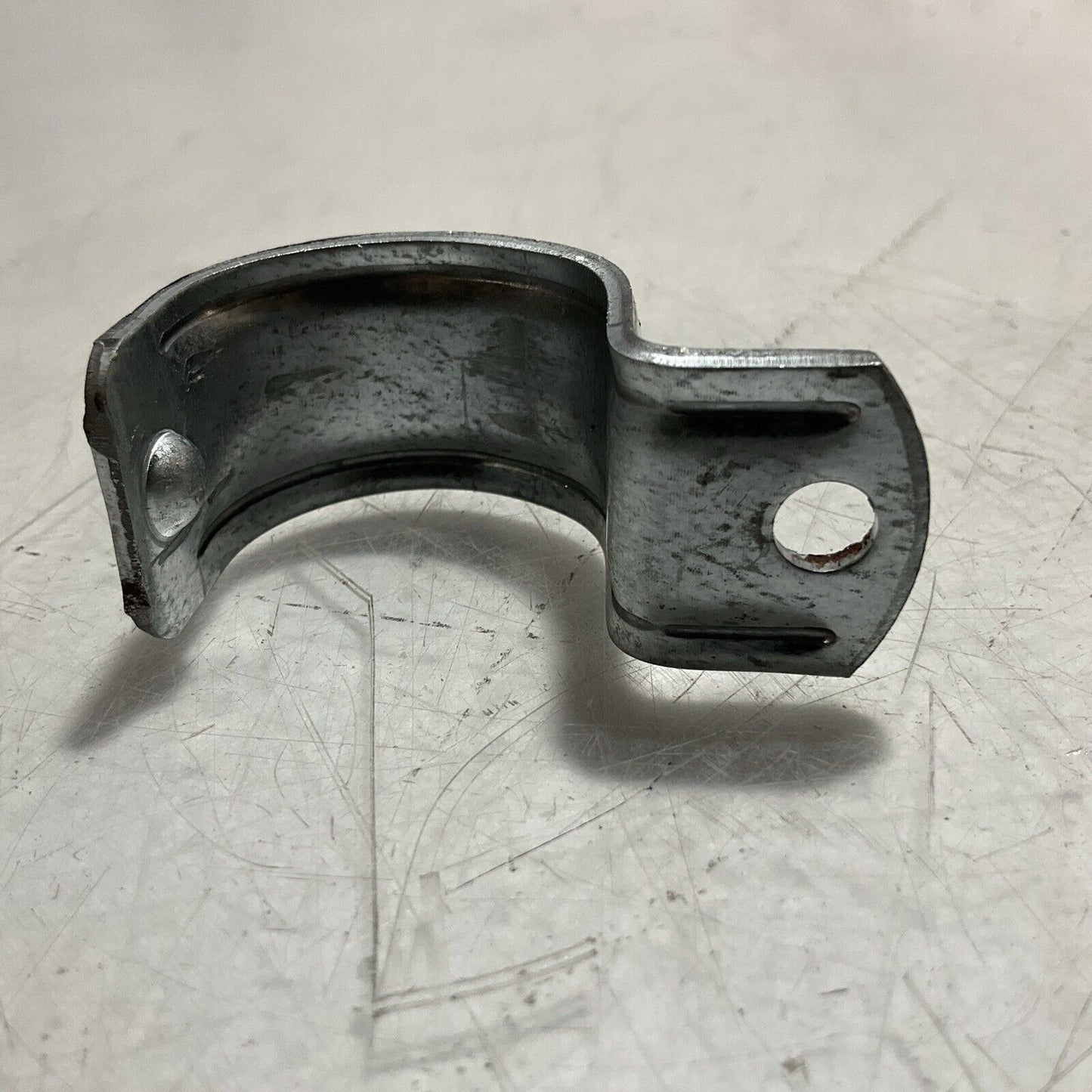 THOMAS&BETTS STEEL CITY HS 103 GALVANIZED STEEL SNAP STRAPS QTY 25 PEICES 222