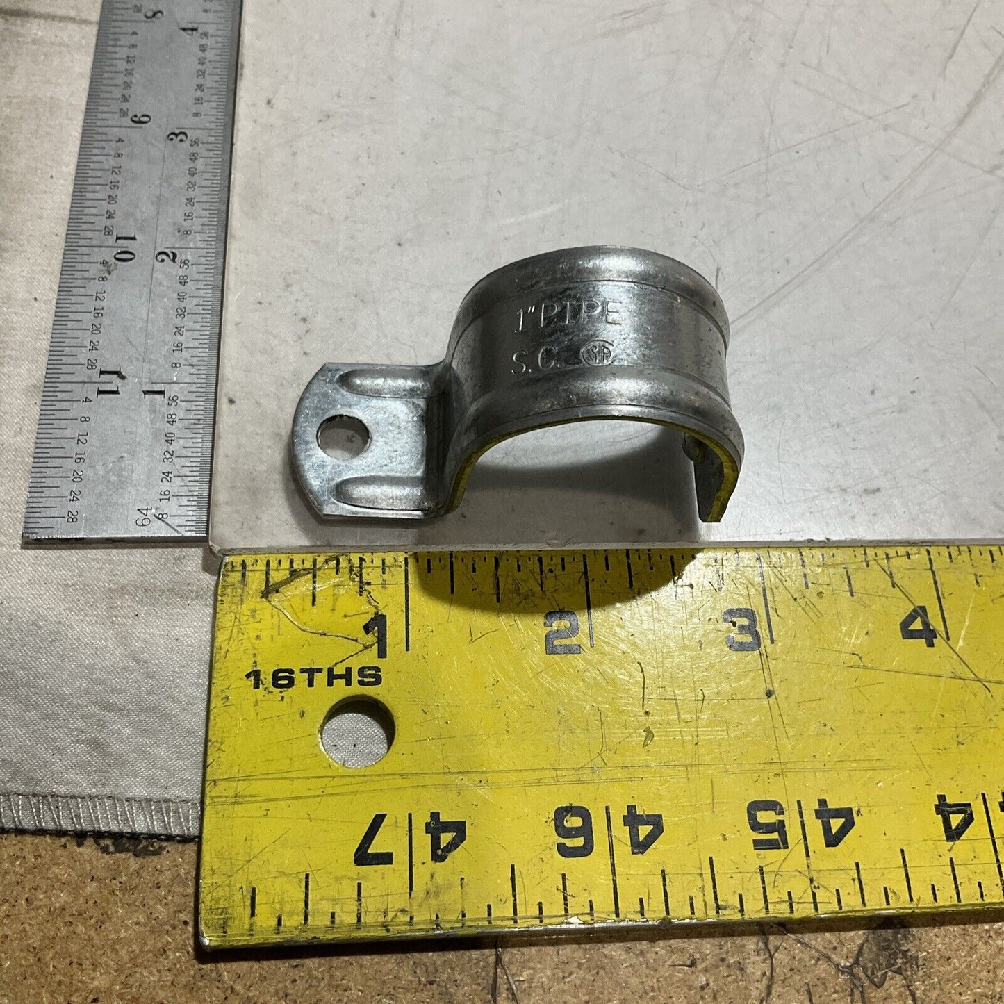 THOMAS&BETTS STEEL CITY HS 103 GALVANIZED STEEL SNAP STRAPS QTY 25 PEICES 222