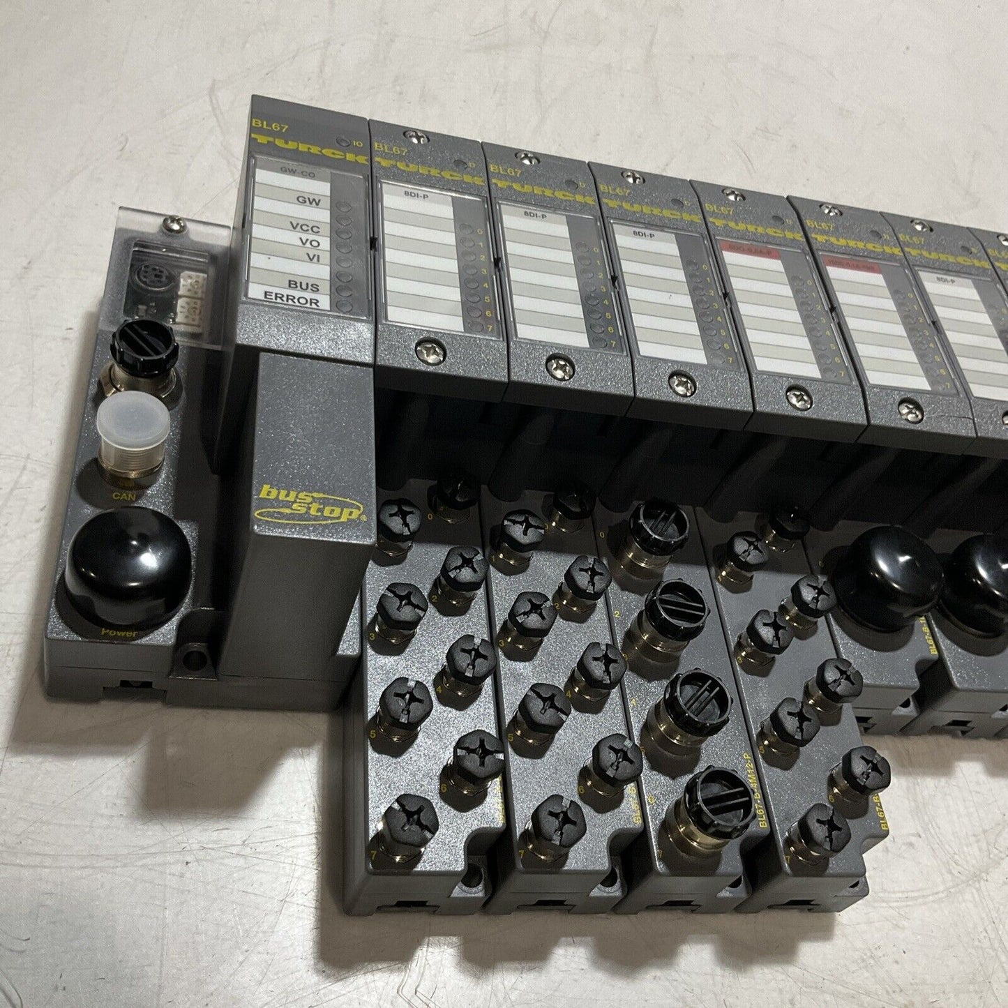 TURCK BL67 8DI-P BL67-B-1M23 -19 BUS STOP BASE AND IN/OUT PUT MODULES U3S