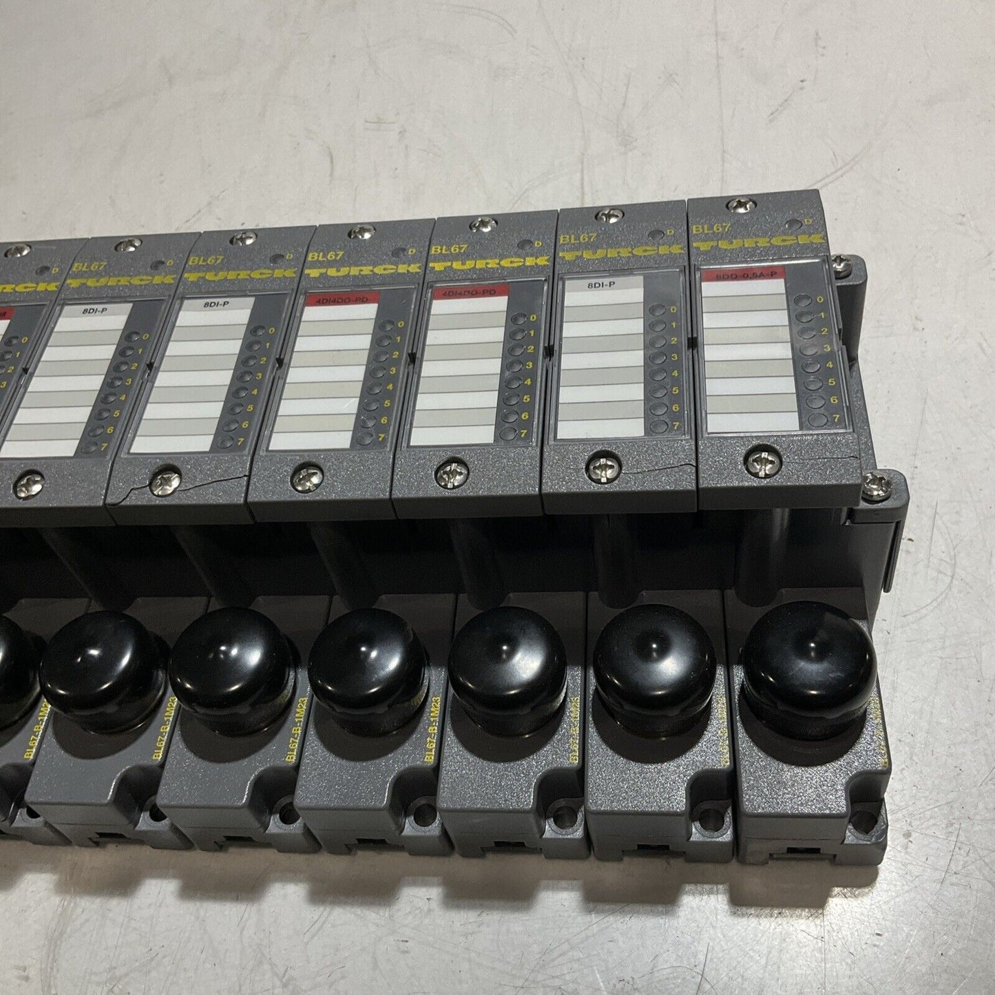 TURCK BL67 8DI-P BL67-B-1M23 -19 BUS STOP BASE AND IN/OUT PUT MODULES U3S