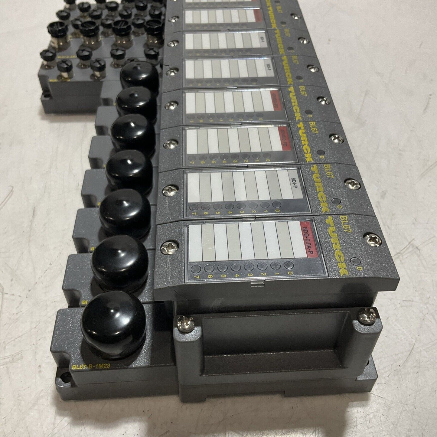 TURCK BL67 8DI-P BL67-B-1M23 -19 BUS STOP BASE AND IN/OUT PUT MODULES U3S