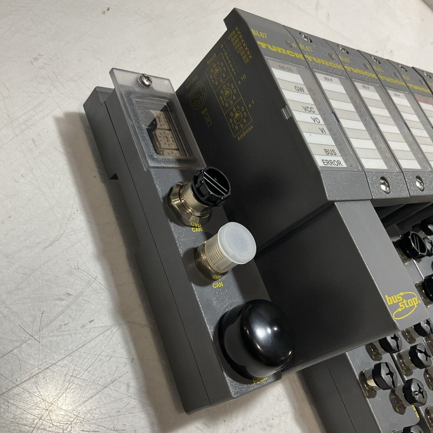 TURCK BL67 8DI-P BL67-B-1M23 -19 BUS STOP BASE AND IN/OUT PUT MODULES U3S