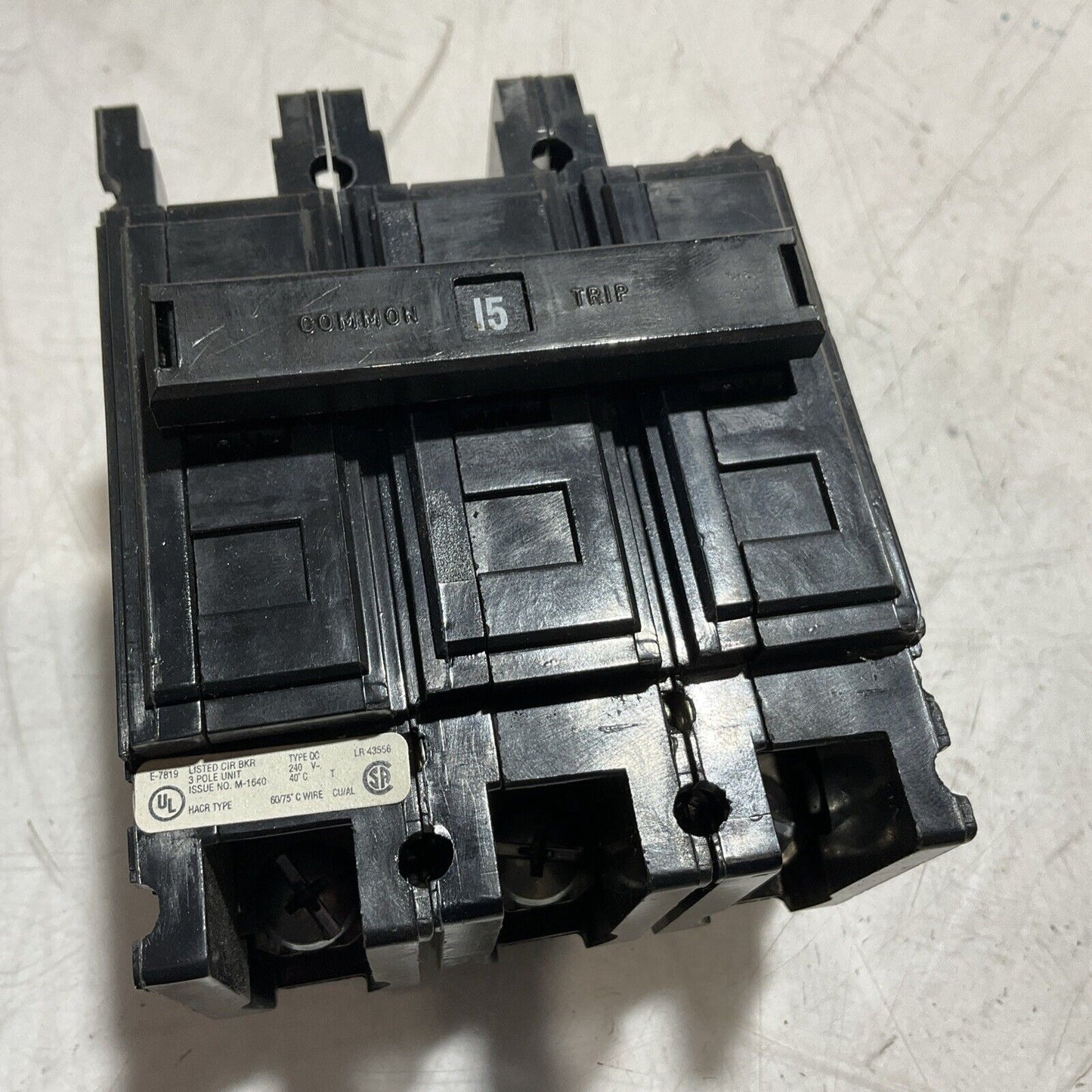 CUTLER-HAMMER QC3015HL CIRCUIT BREAKER QUICKLAG 3 POLE 15AMP 250V QTY 7 U3S