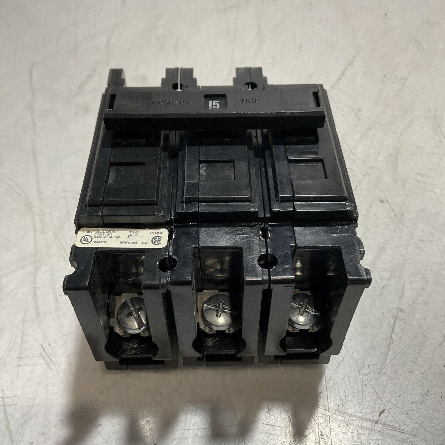 CUTLER-HAMMER QC3015HL CIRCUIT BREAKER QUICKLAG 3 POLE 15AMP 250V QTY 7 U3S