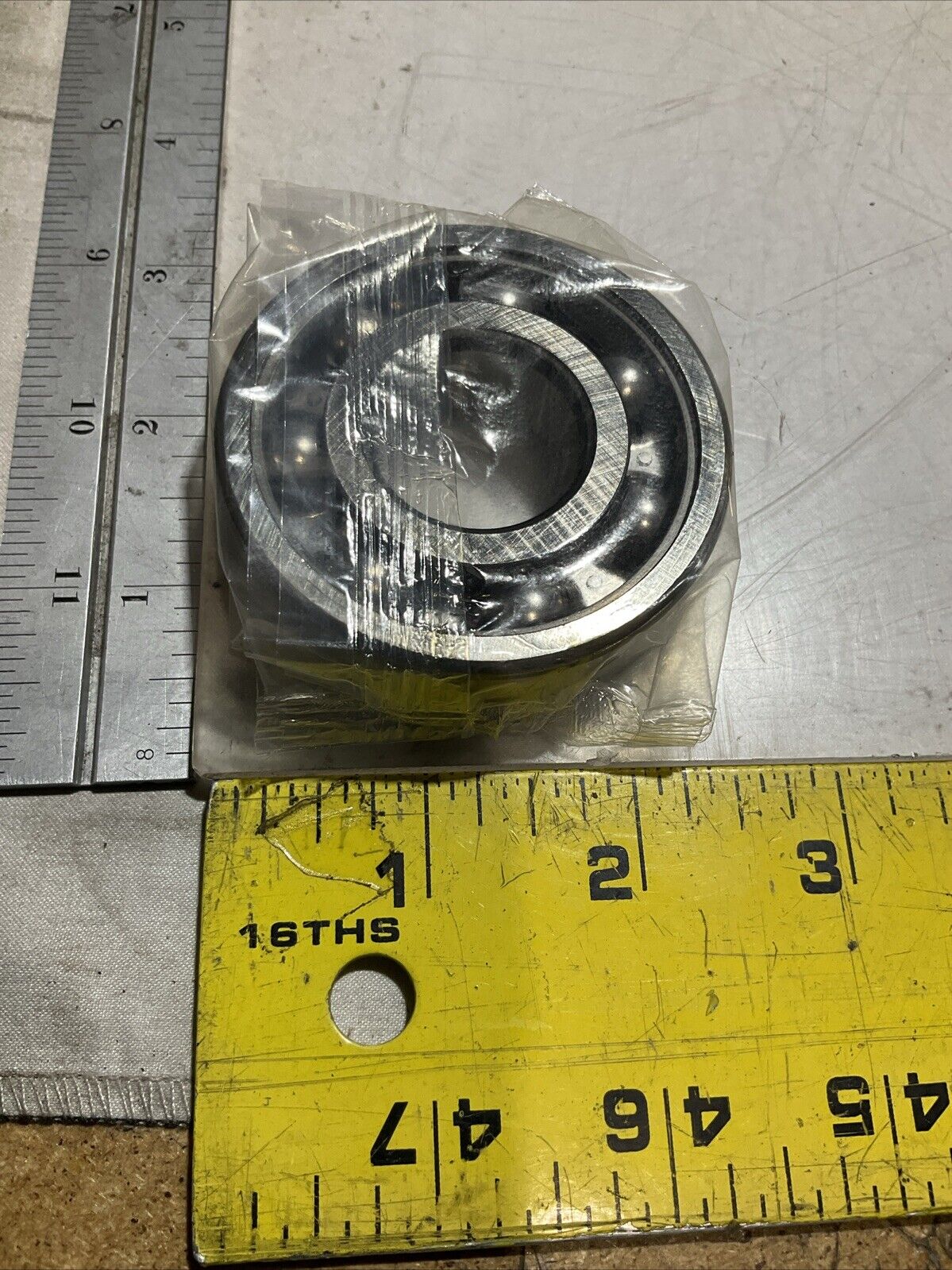 SKF EXPLORER 6305/C3 DEEP GROOVE BALL BEARING LOT OF 3 373