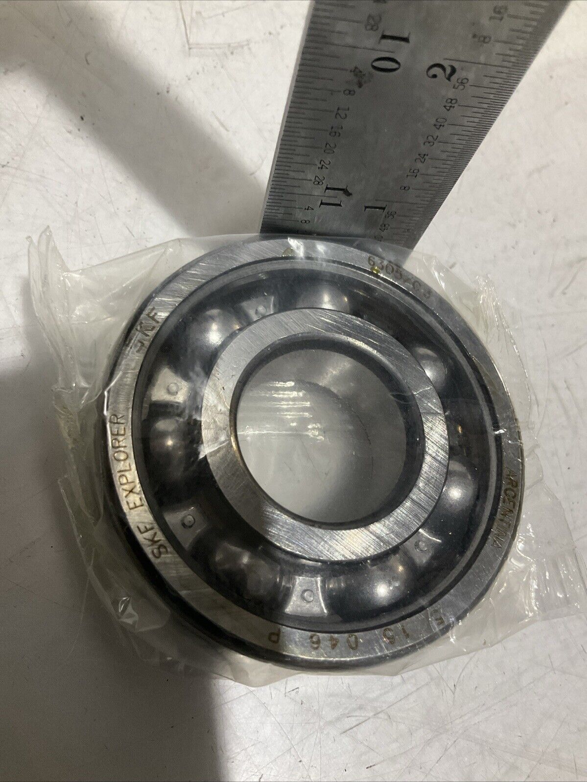 SKF EXPLORER 6305/C3 DEEP GROOVE BALL BEARING LOT OF 3 373