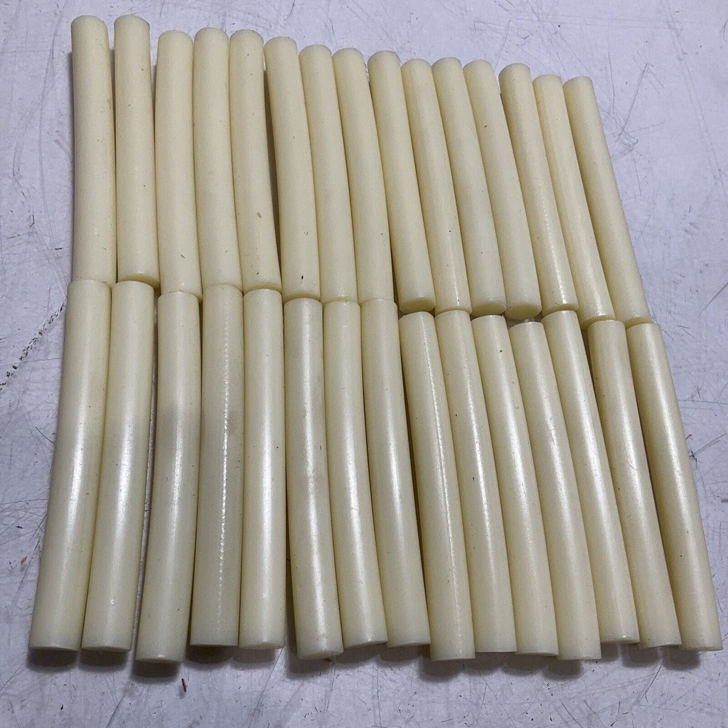 THERMOGRIP MODEL 207 ALL-PURPOSE HOT MELT ADHESIVE QTY 30 U3S
