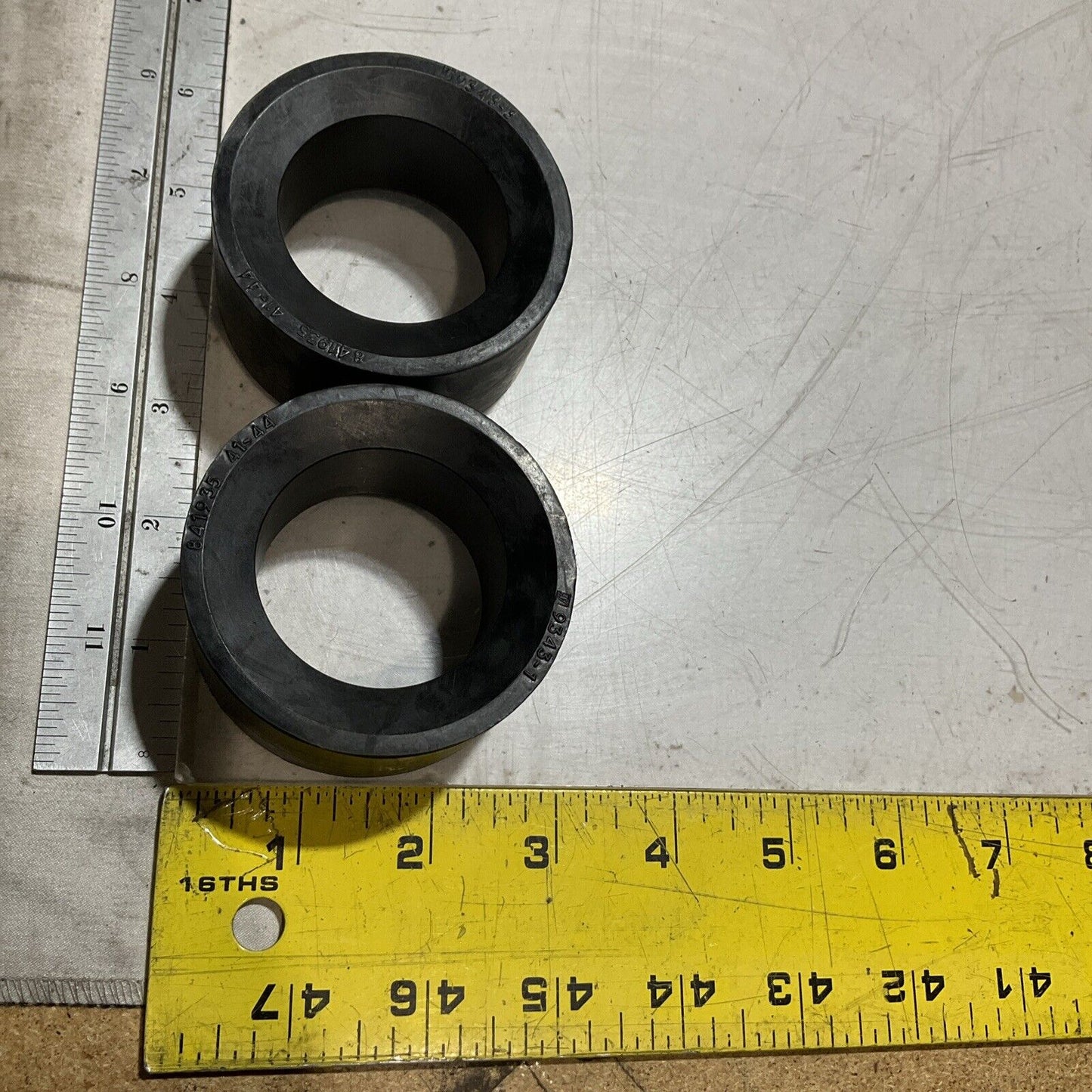 GROMMET POWER 841935 41-44 SEAL SLEEVE CABLE LOT OF 2 U3S