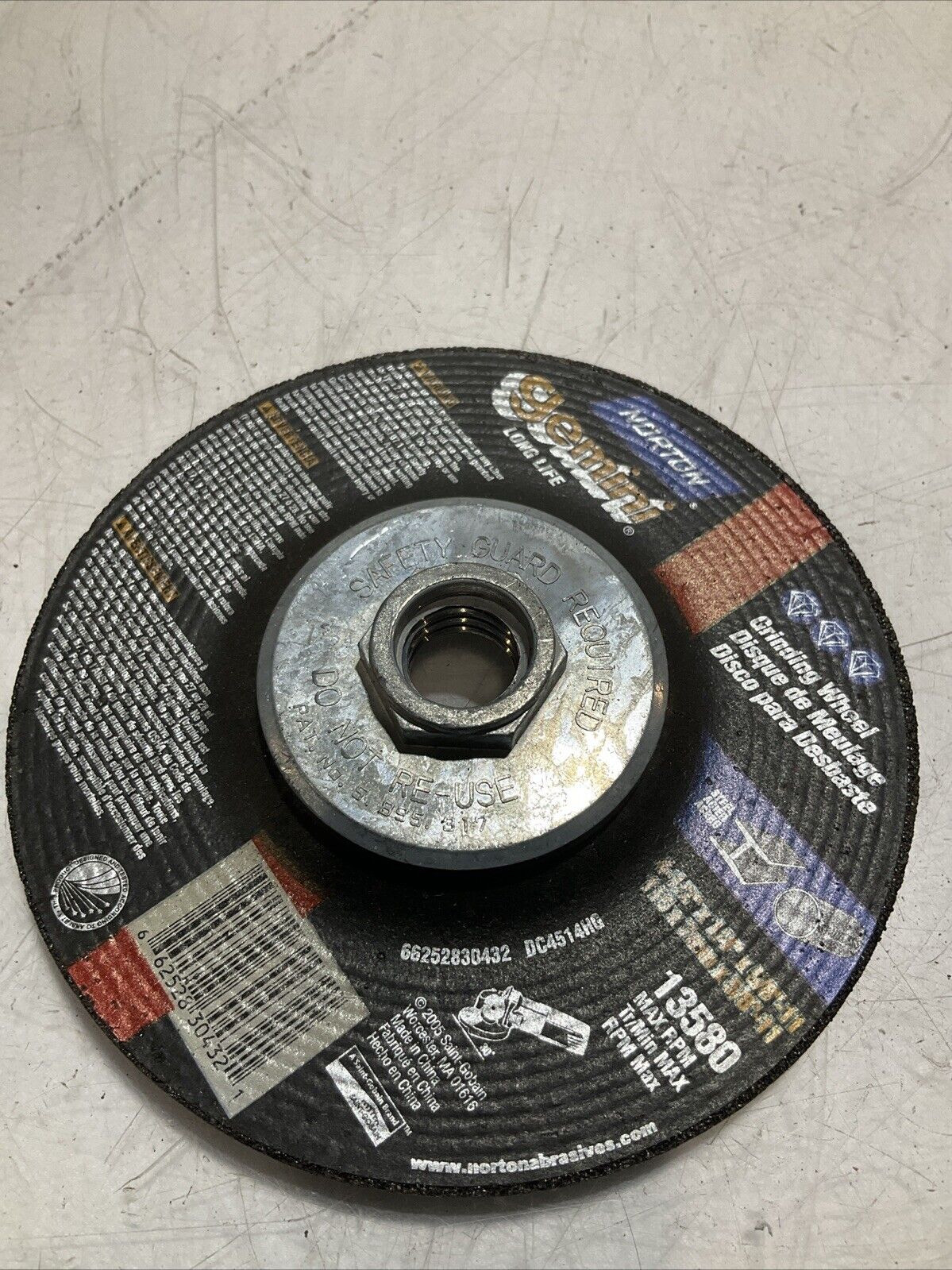 NORTON GEMINI 13580 STAINLESS GRINDING WHEEL 4-1/2X1/4X5/8-11 115X7MM QTY4 U3S
