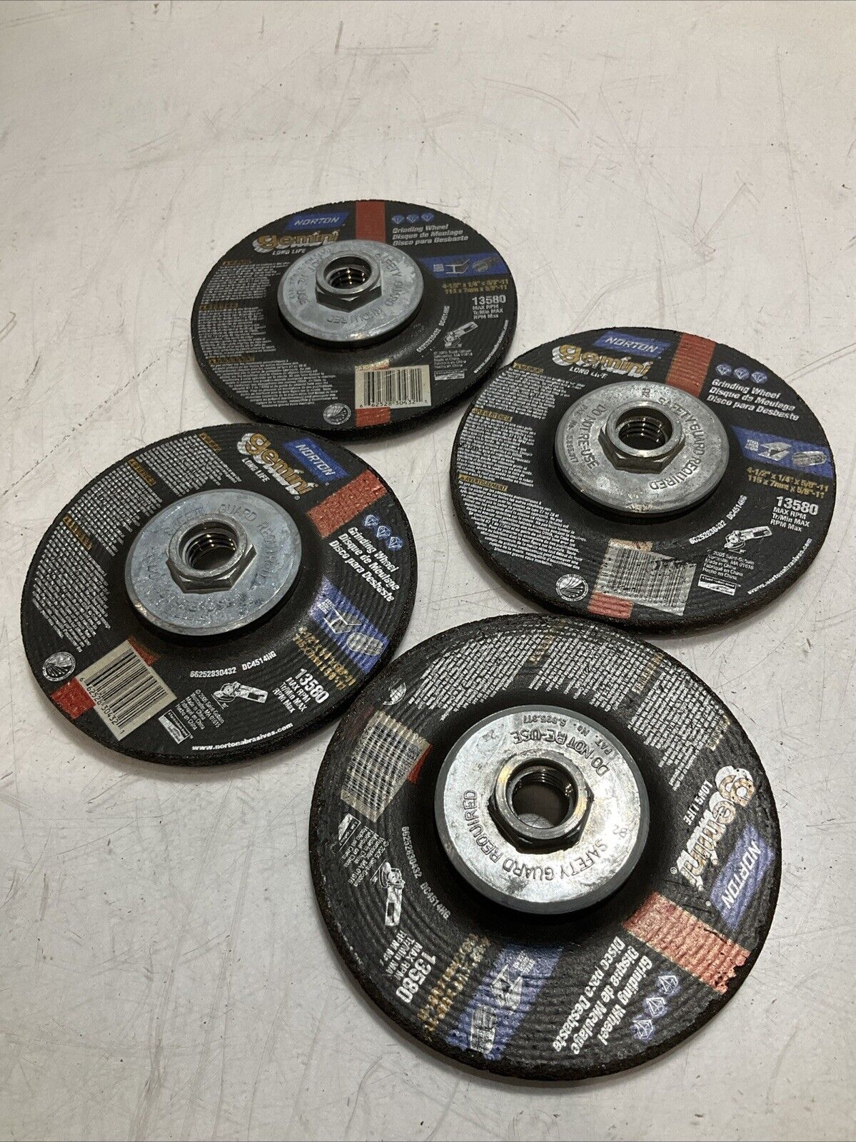 NORTON GEMINI 13580 STAINLESS GRINDING WHEEL 4-1/2X1/4X5/8-11 115X7MM QTY4 U3S