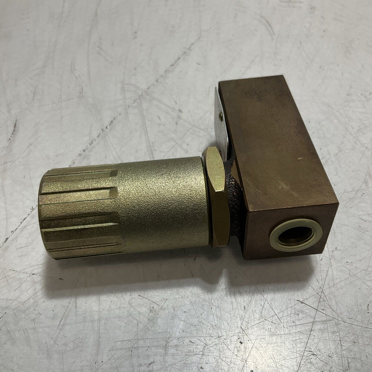 TOYO-OKI HF3-CT20K-02B FLOW CONTROL VALVE 21MPA SCREW CONNECTION 1/4 U3S